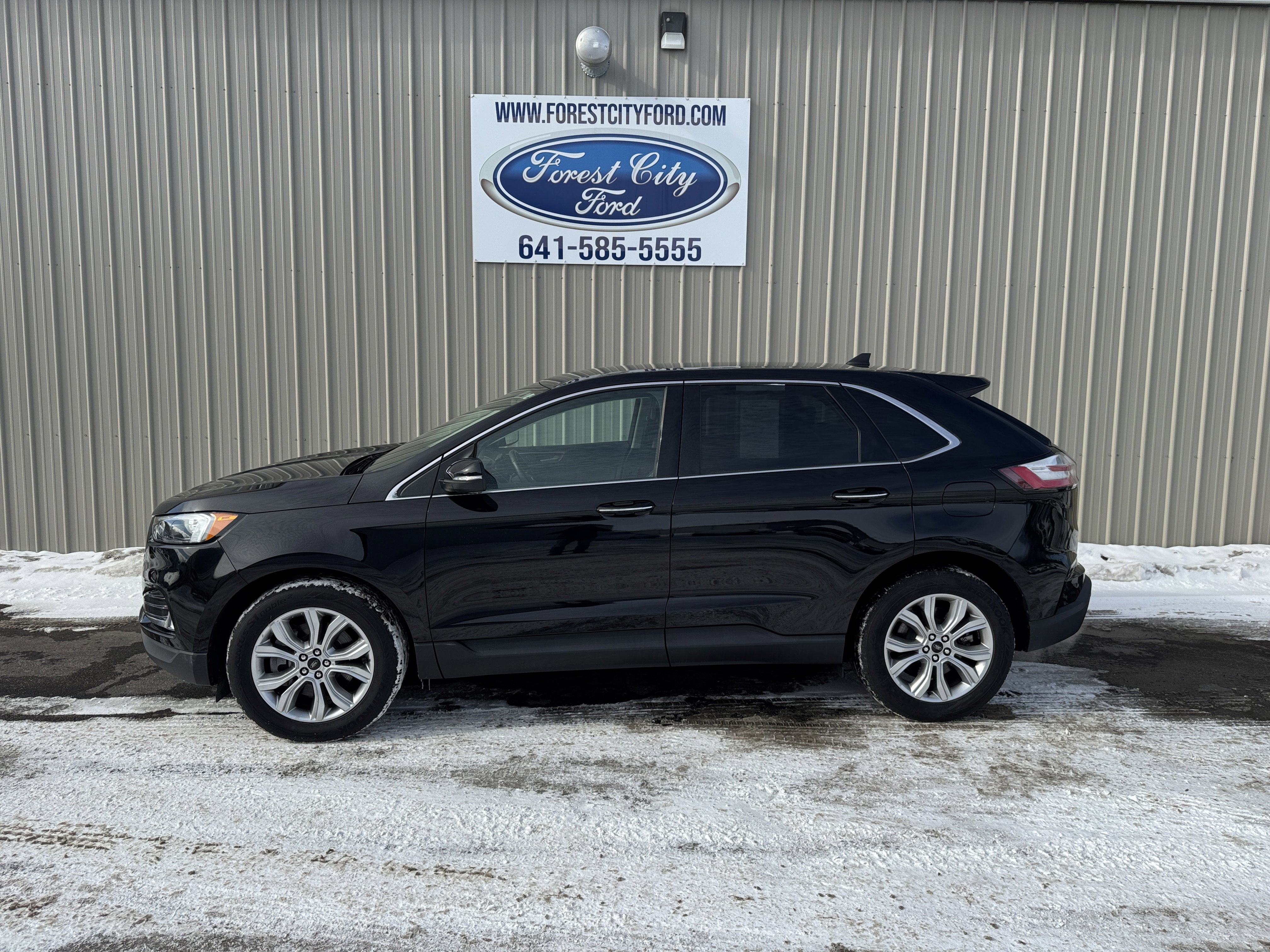 2024 Ford Edge Titanium