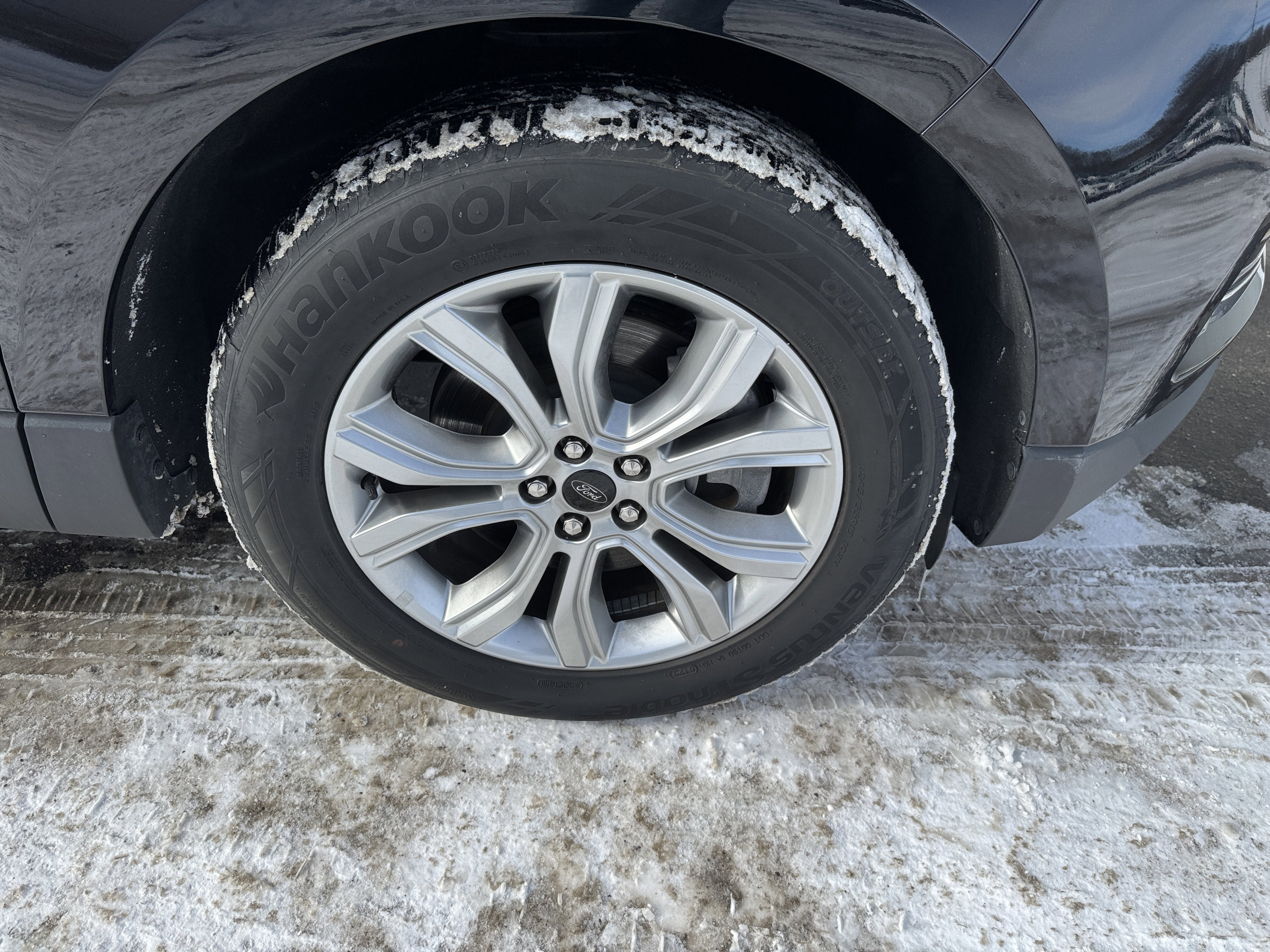 2024 Ford Edge Titanium