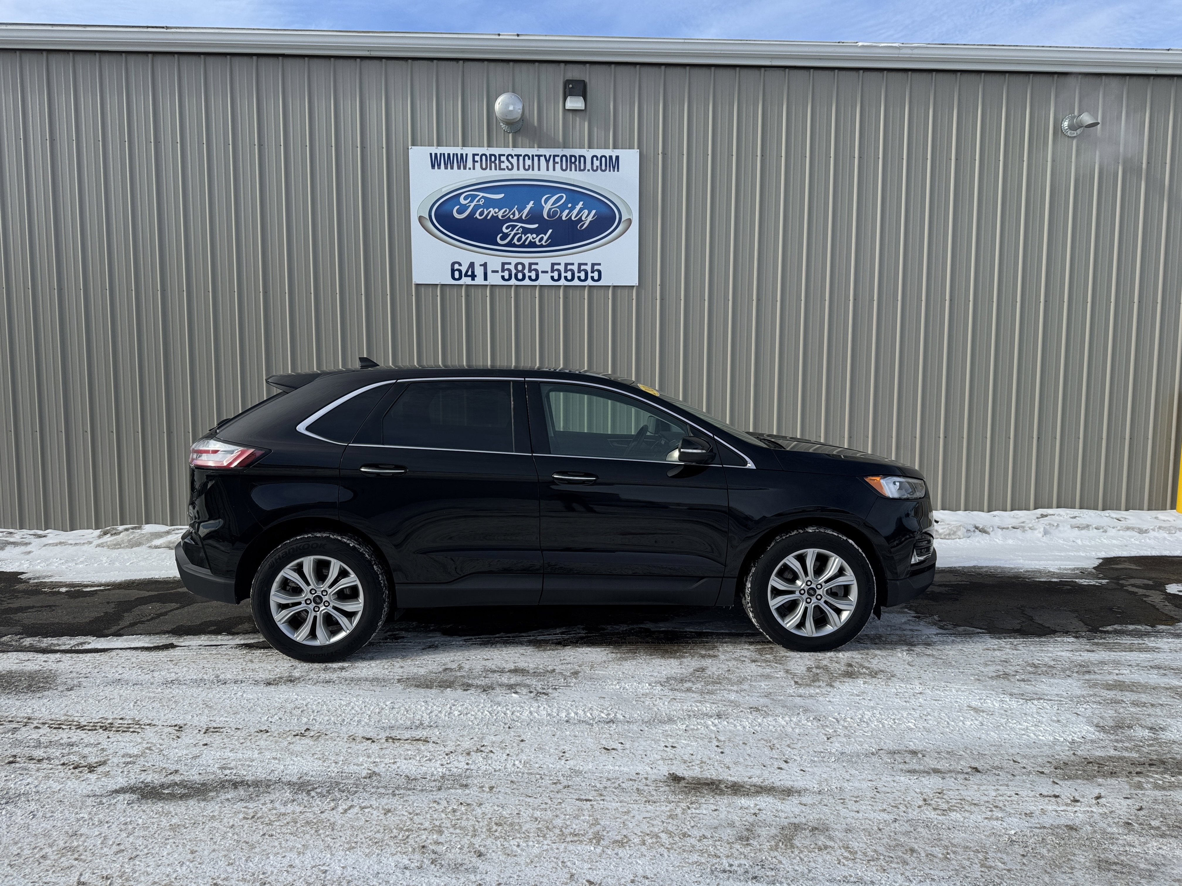 2024 Ford Edge Titanium