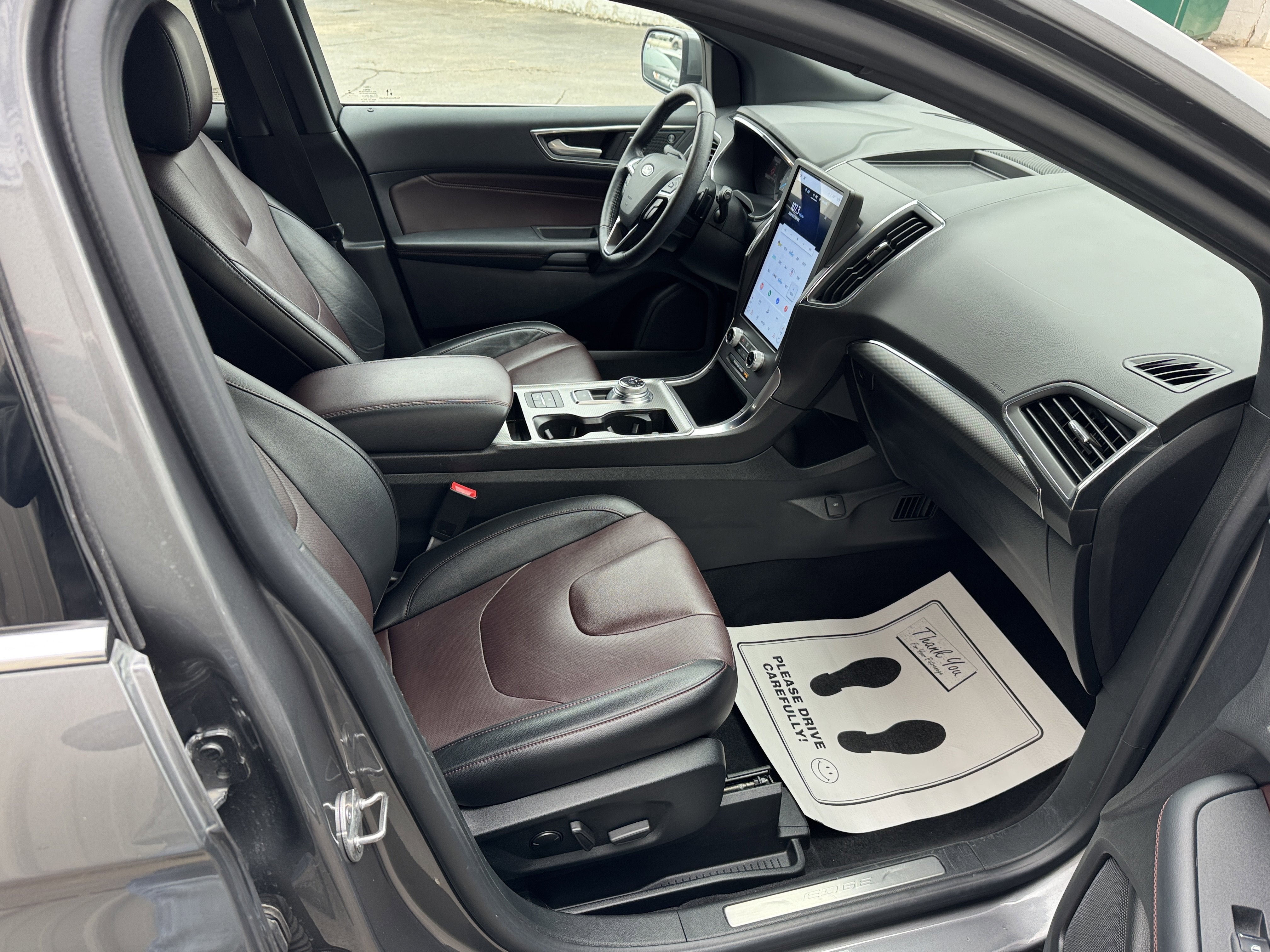 2021 Ford Edge Titanium