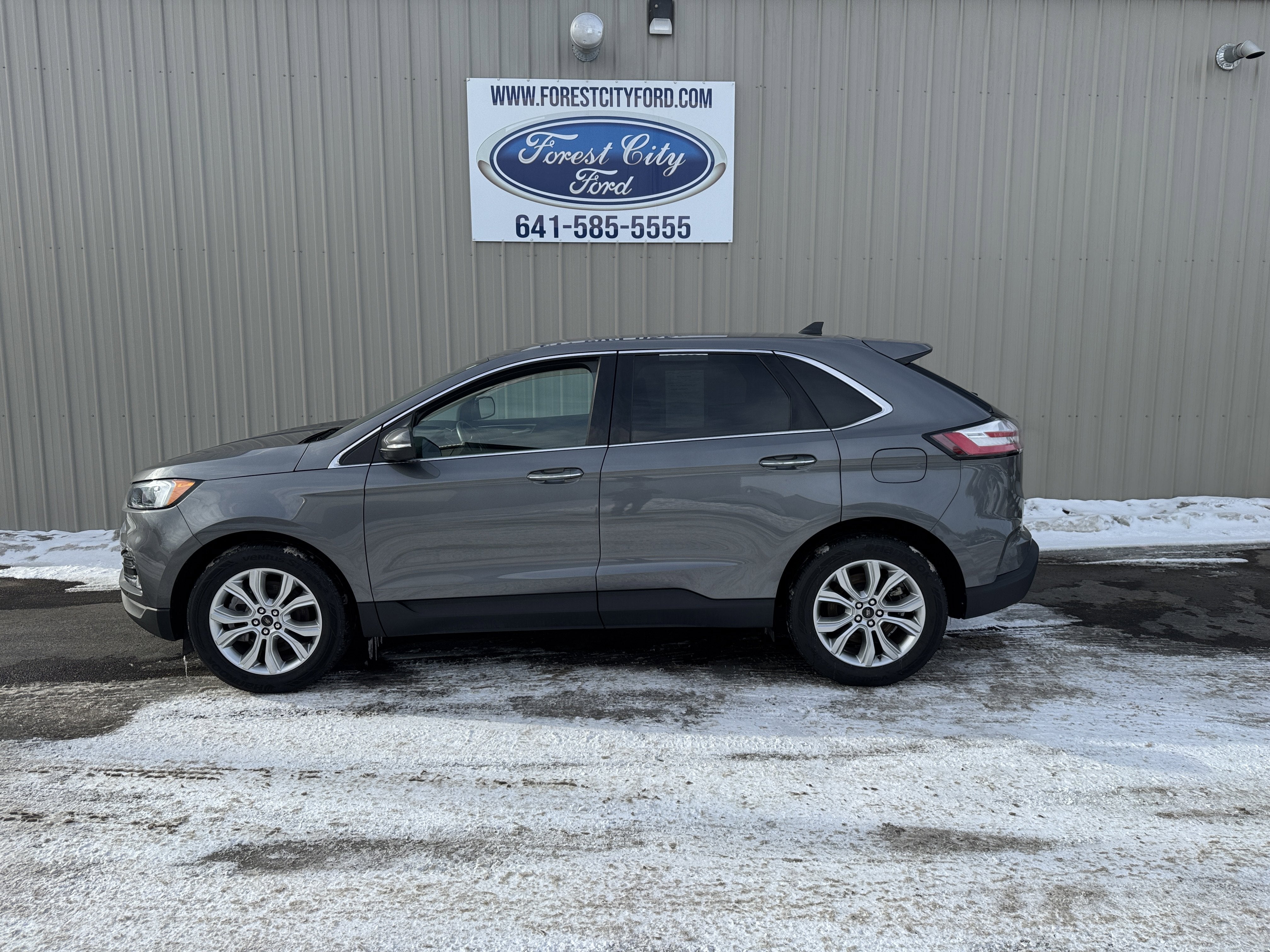 2024 Ford Edge Titanium