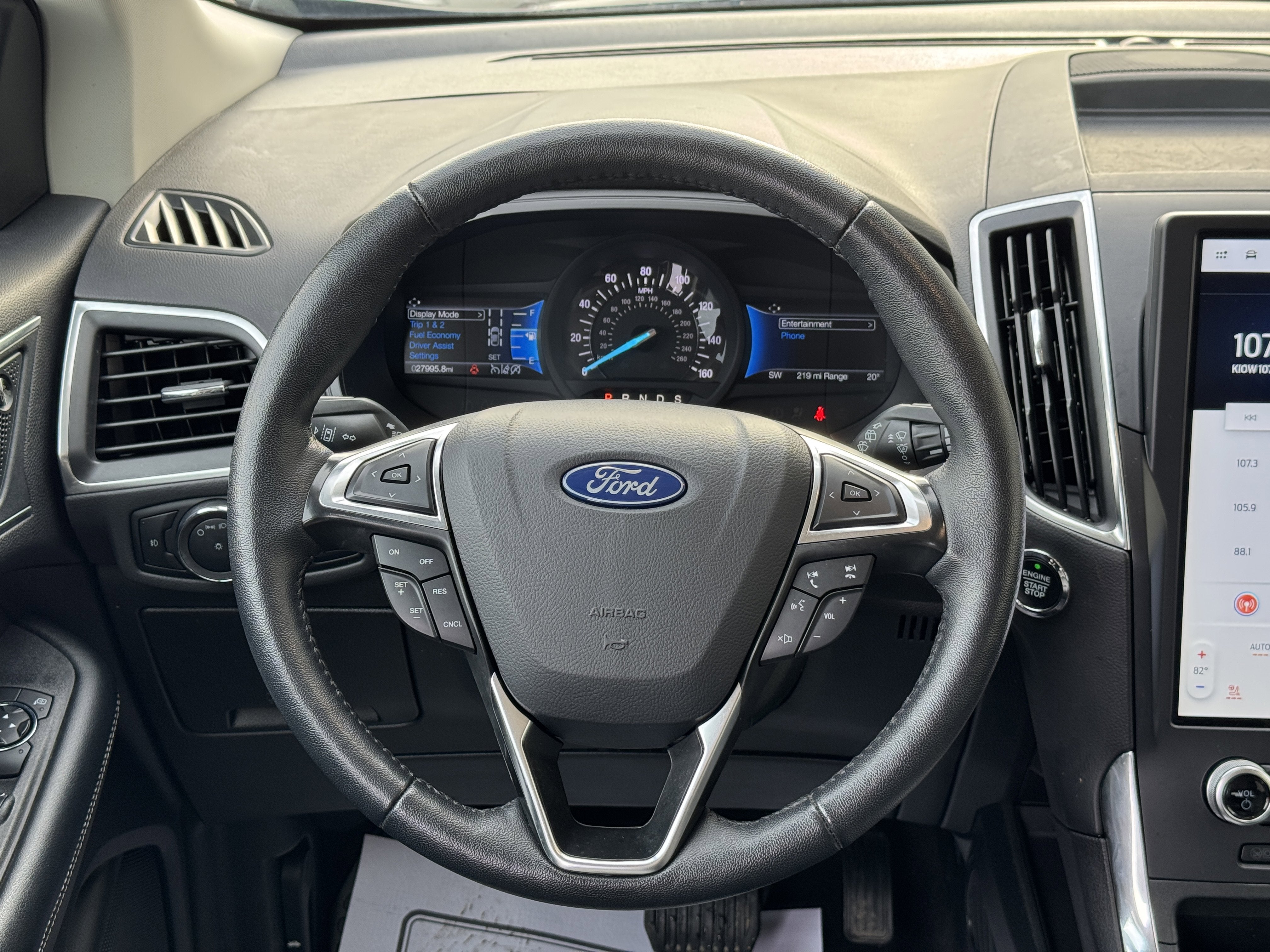 2024 Ford Edge Titanium