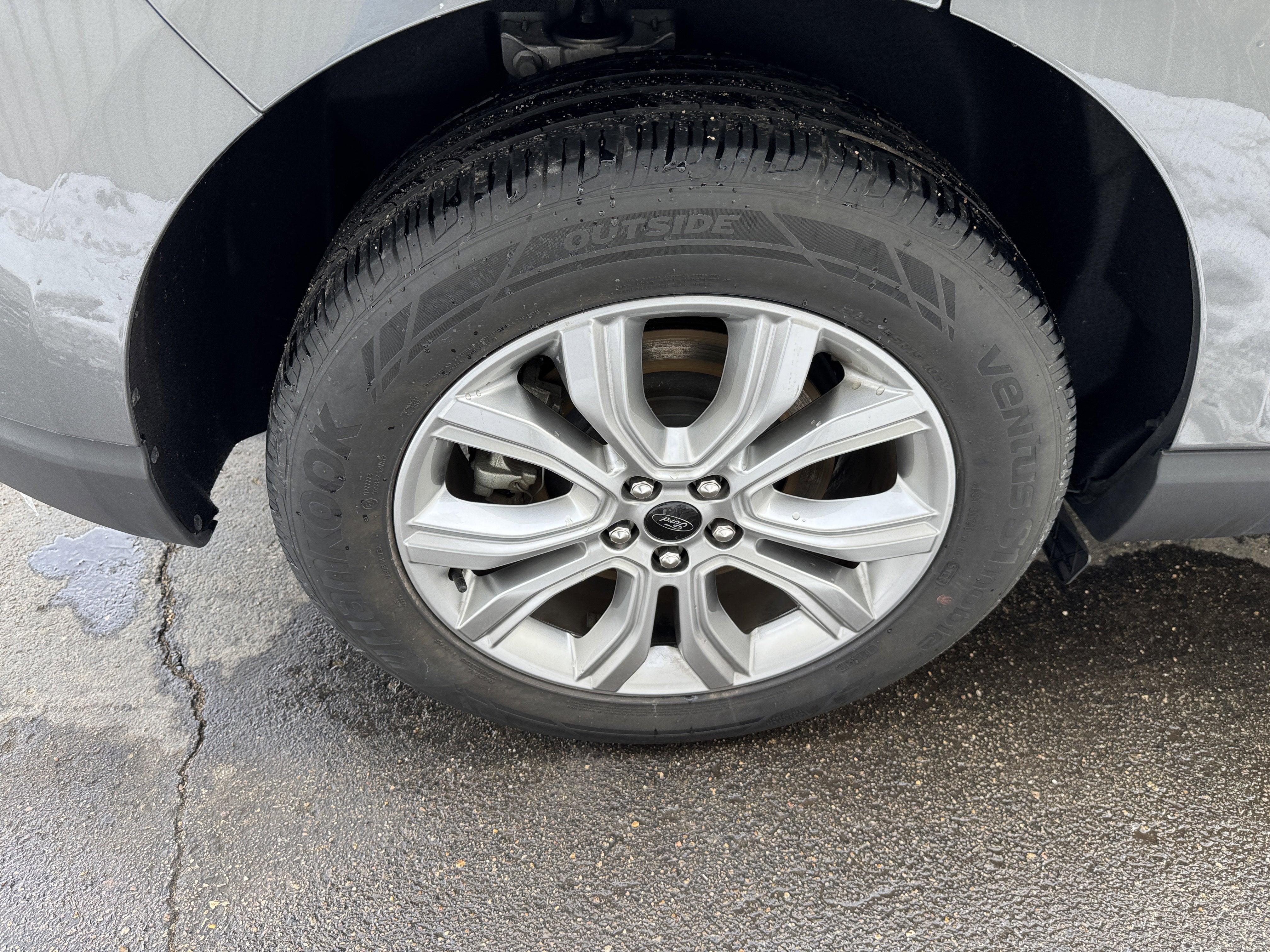 2024 Ford Edge Titanium