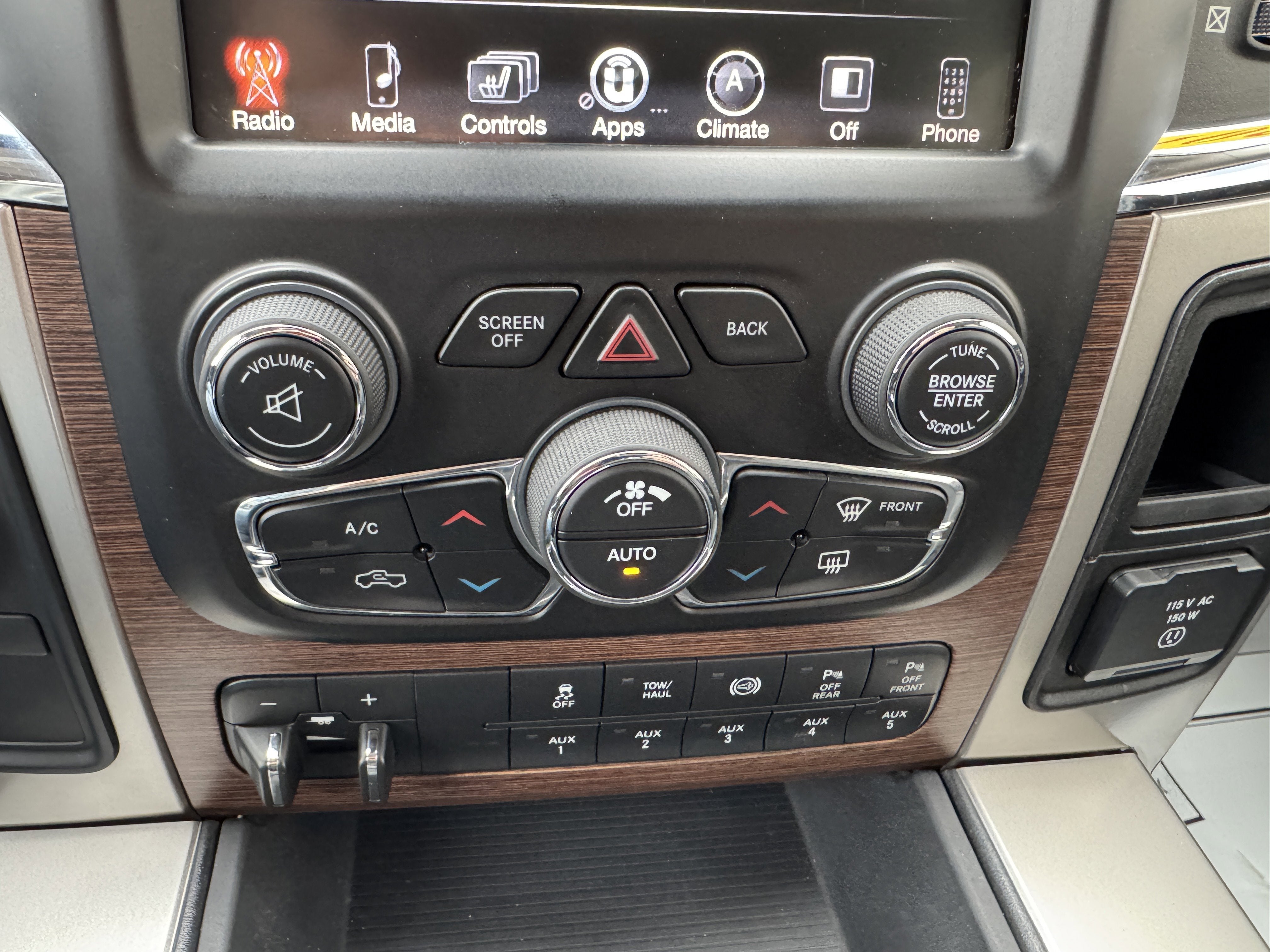 2016 RAM 3500 Laramie