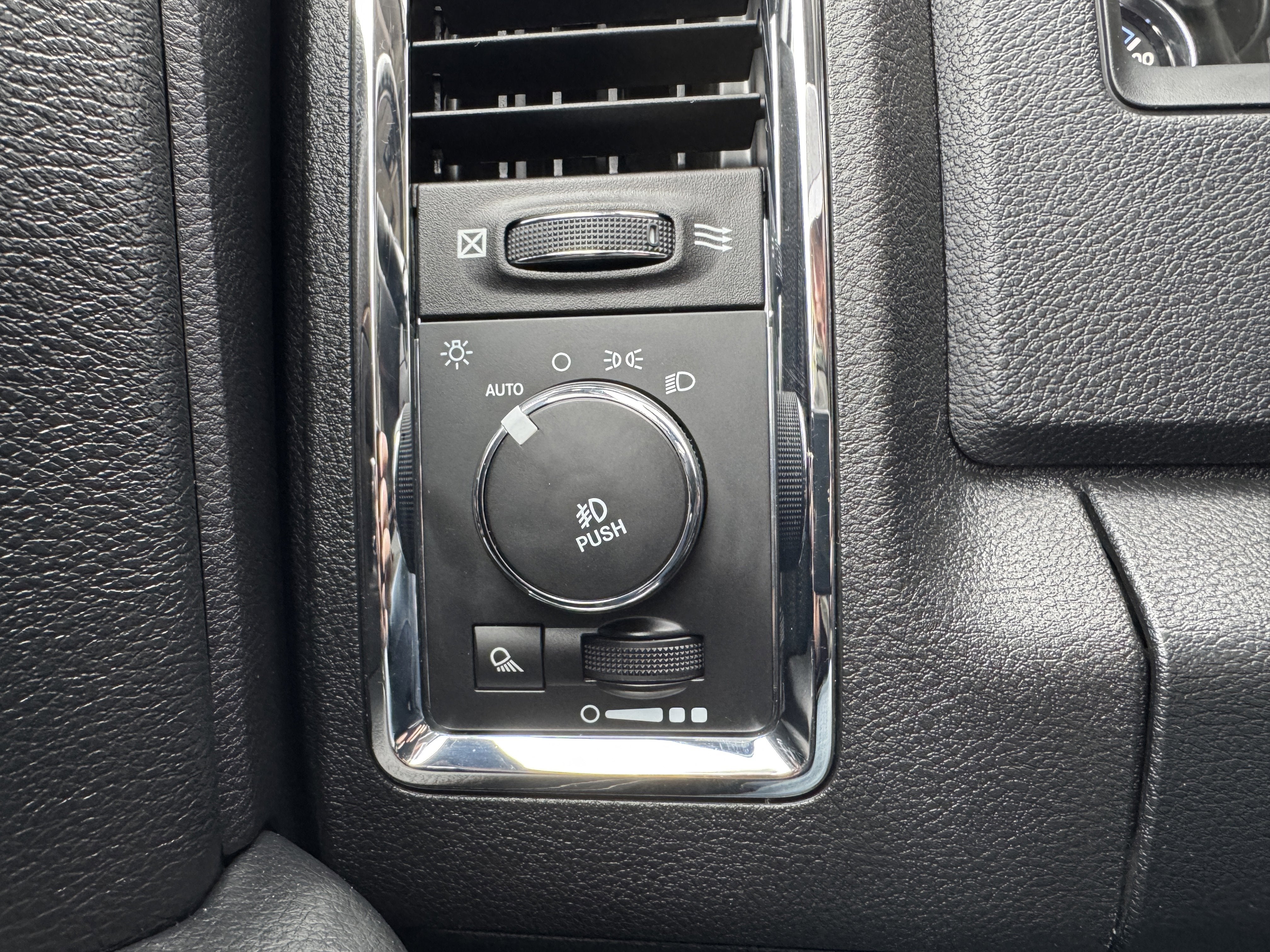 2016 RAM 3500 Laramie