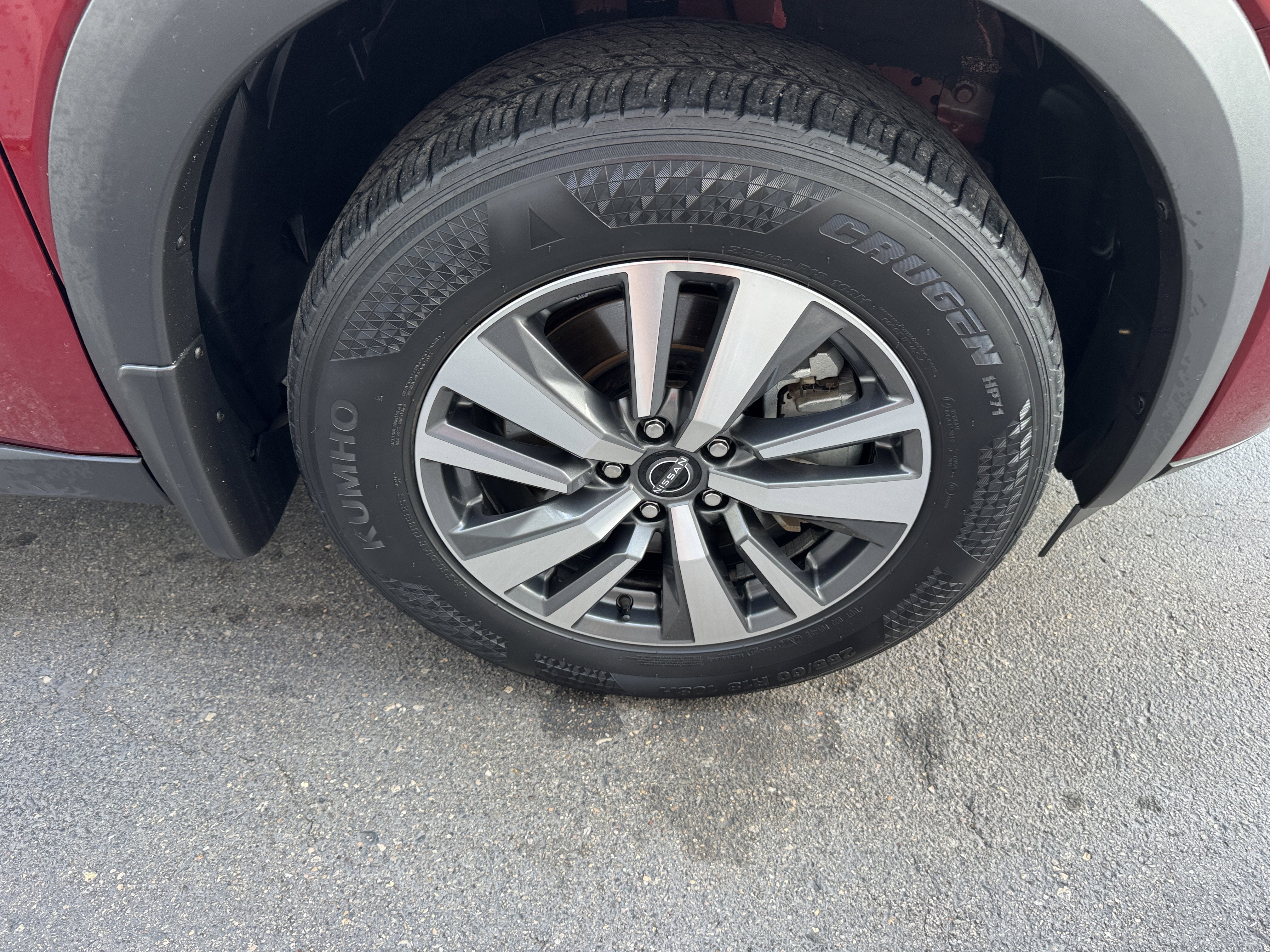 2024 Nissan Pathfinder SL